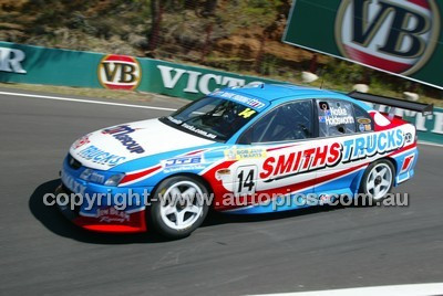 Bathurst 1000, 2004 -  Photographer Marshall Cass - Code 04-MC-B04-156