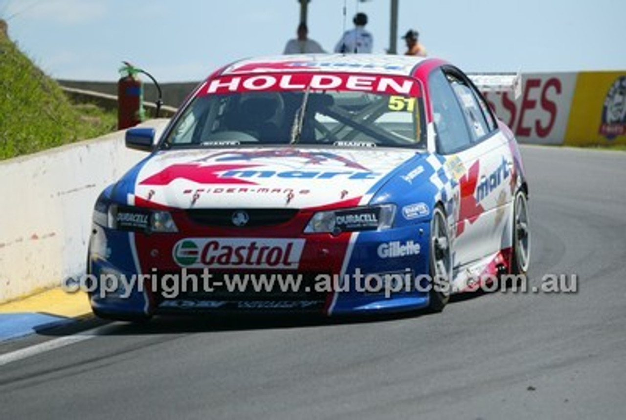 Bathurst 1000, 2004 -  Photographer Marshall Cass - Code 04-MC-B04-165