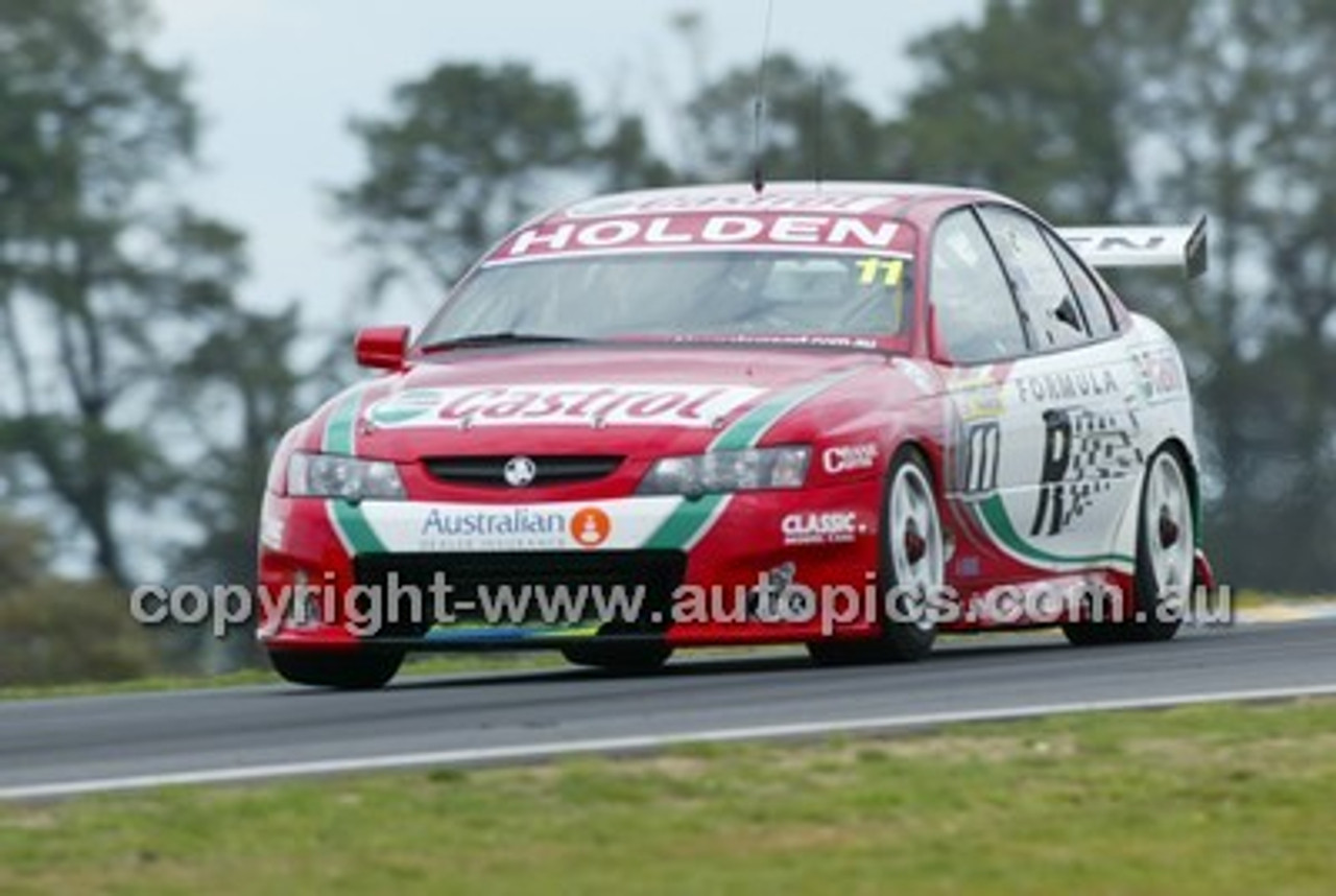 Bathurst 1000, 2004 -  Photographer Marshall Cass - Code 04-MC-B04-186