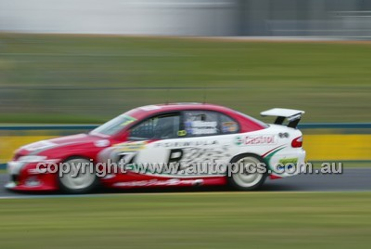 Bathurst 1000, 2004 -  Photographer Marshall Cass - Code 04-MC-B04-207