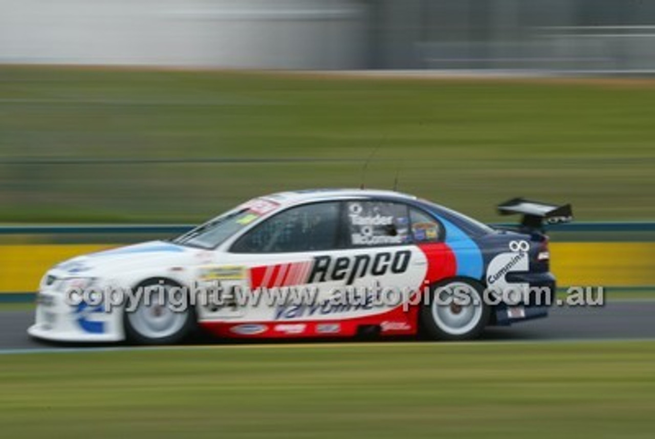 Bathurst 1000, 2004 -  Photographer Marshall Cass - Code 04-MC-B04-214