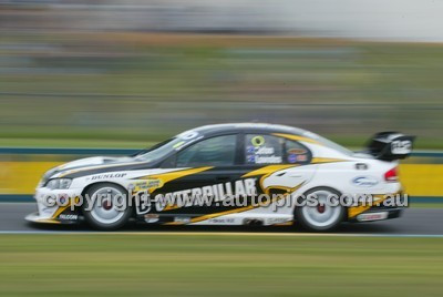 Bathurst 1000, 2004 -  Photographer Marshall Cass - Code 04-MC-B04-215