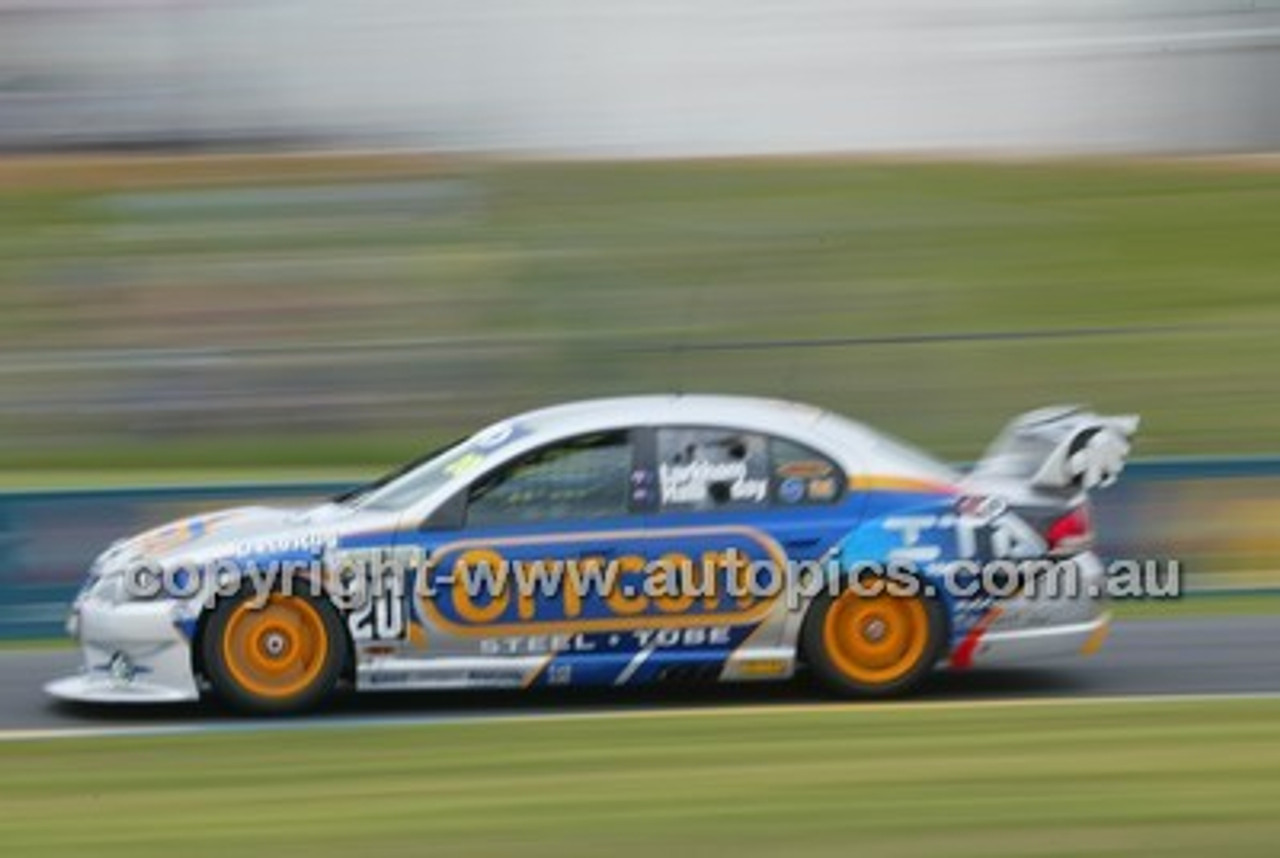 Bathurst 1000, 2004 -  Photographer Marshall Cass - Code 04-MC-B04-224