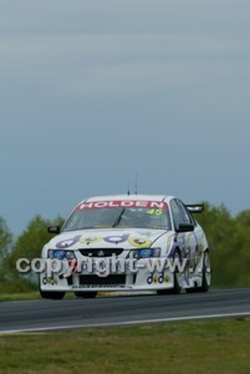 Bathurst 1000, 2004 -  Photographer Marshall Cass - Code 04-MC-B04-233