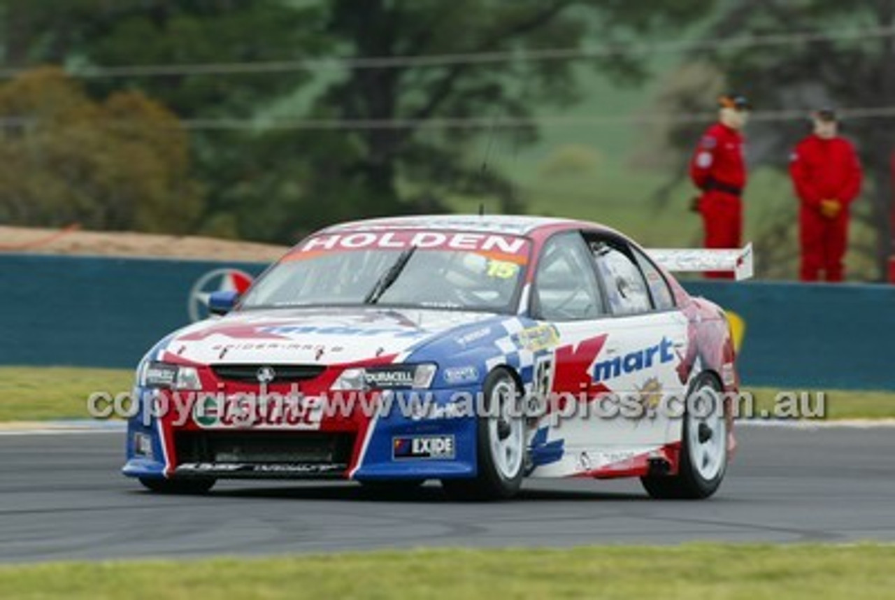 Bathurst 1000, 2004 -  Photographer Marshall Cass - Code 04-MC-B04-253