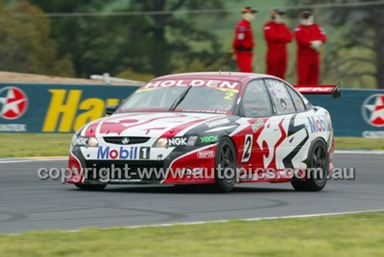 Bathurst 1000, 2004 -  Photographer Marshall Cass - Code 04-MC-B04-255