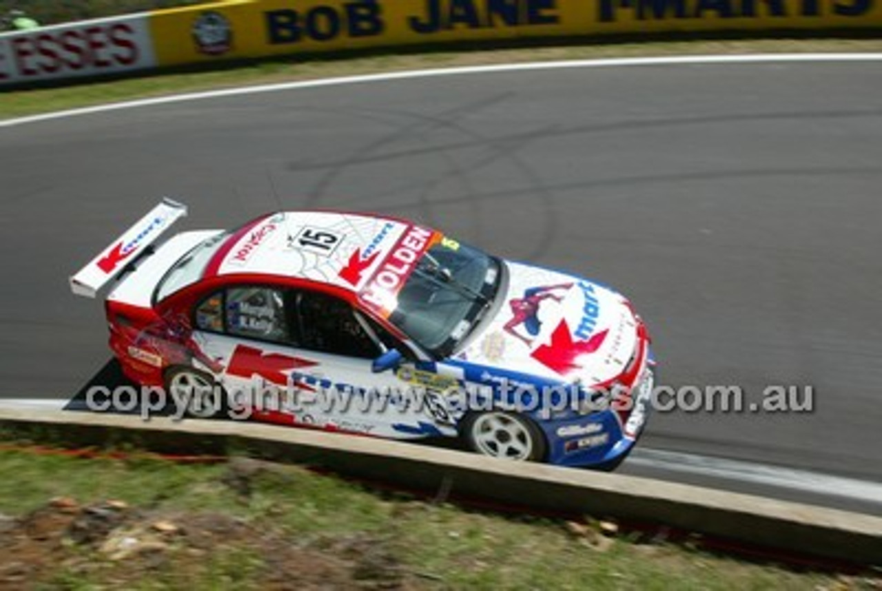 Bathurst 1000, 2004 -  Photographer Marshall Cass - Code 04-MC-B04-349