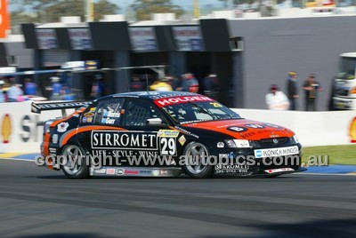 Bathurst 1000, 2004 -  Photographer Marshall Cass - Code 04-MC-B04-473