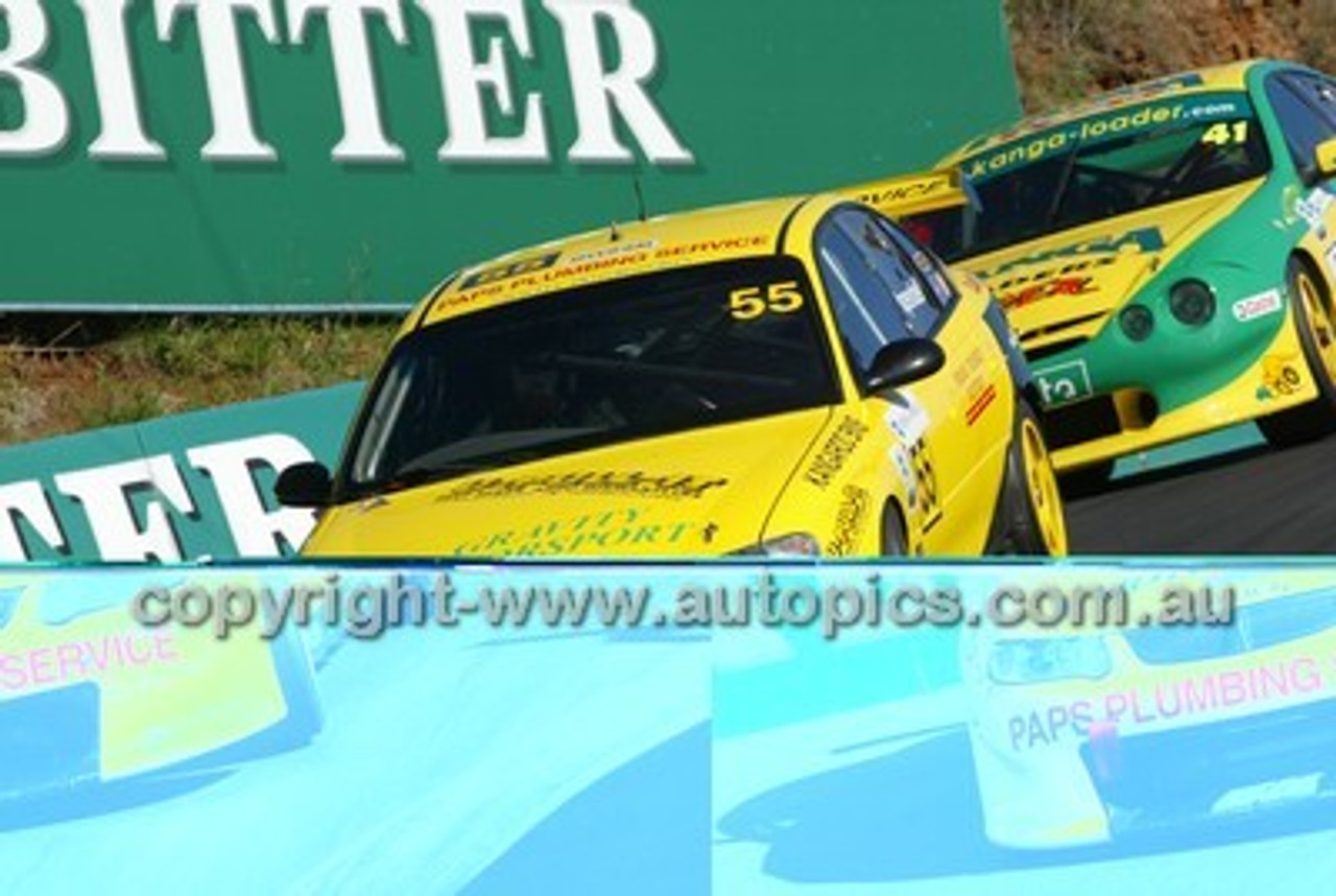 Bathurst 1000, 2004 -  Photographer Marshall Cass - Code 04-MC-B04-550