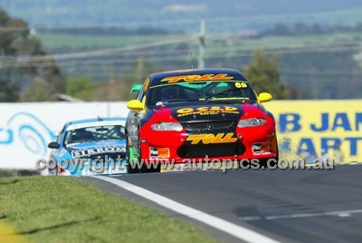 Bathurst 1000, 2004 -  Photographer Marshall Cass - Code 04-MC-B04-764