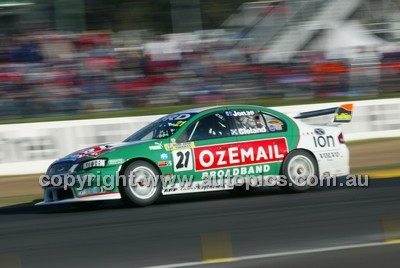 Bathurst 1000, 2004 -  Photographer Marshall Cass - Code 04-MC-B04-838