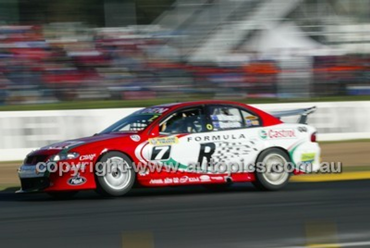 Bathurst 1000, 2004 -  Photographer Marshall Cass - Code 04-MC-B04-843