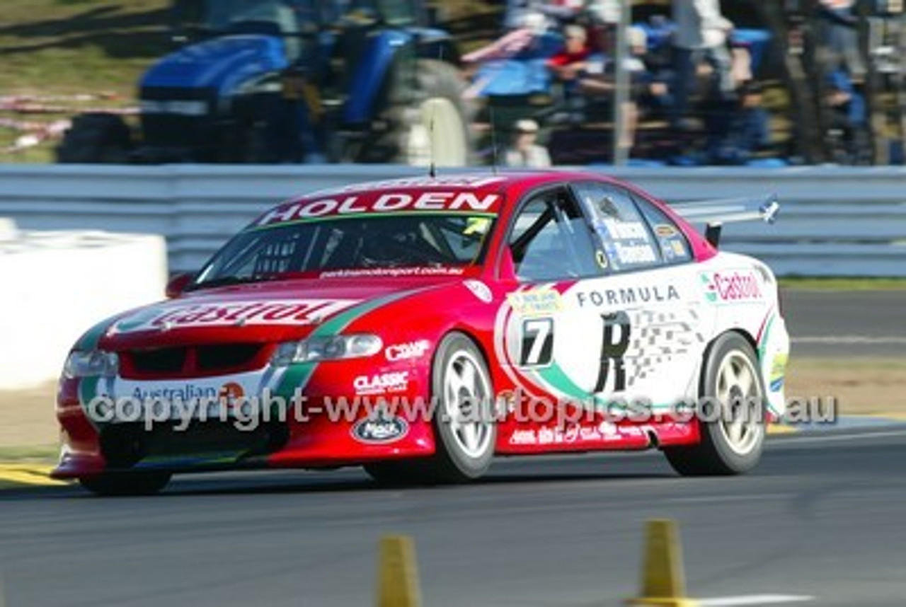 Bathurst 1000, 2004 -  Photographer Marshall Cass - Code 04-MC-B04-879