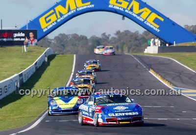 Bathurst 1000, 2004 -  Photographer Marshall Cass - Code 04-MC-B04-935