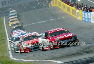 Bathurst 1000, 2004 -  Photographer Marshall Cass - Code 04-MC-B04-936
