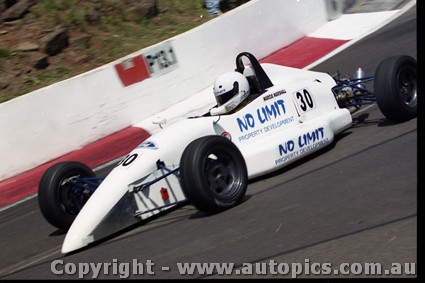 Bathurst FIA 1000 15th November 1999 - Photographer Marshall Cass - Code MC-B99-527