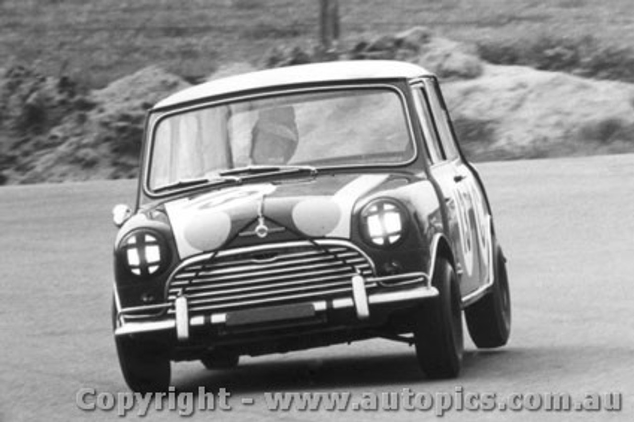 66702  -  Aaltonen / Holden  -  Bathurst 1966 - 1st Outright & Class C winner - Morris Cooper S