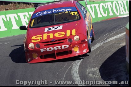 Bathurst FIA 1000 15th November 1999 - Photographer Marshall Cass - Code MC-B99-789