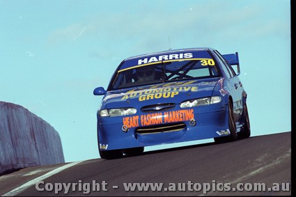 Bathurst FIA 1000 15th November 1999 - Photographer Marshall Cass - Code MC-B99-959