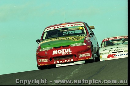 Bathurst FIA 1000 15th November 1999 - Photographer Marshall Cass - Code MC-B99-987