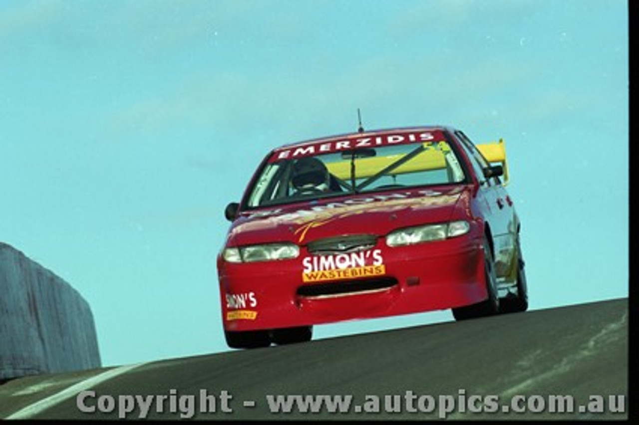 Bathurst FIA 1000 15th November 1999 - Photographer Marshall Cass - Code MC-B99-1022