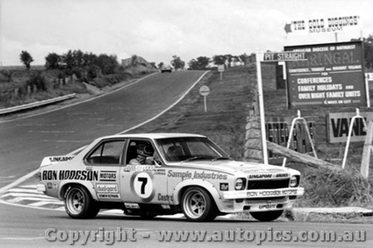 76701  -  B. Morris / J. Fitzpatrick  - Bathurst 1976   1st Outright & Class D Winner   Torana L34 SLR5000