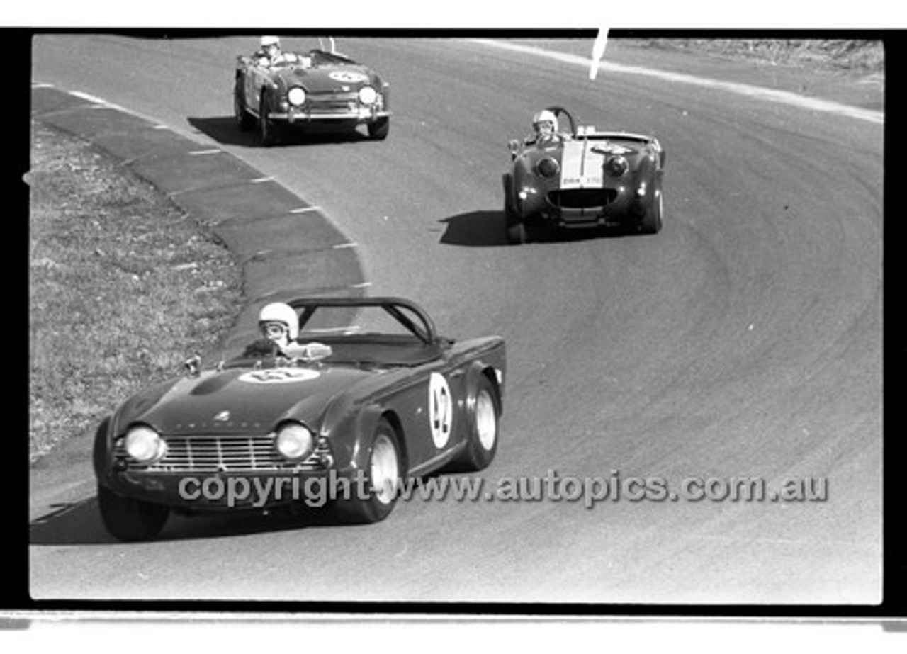 D. Scott Triumph TR4 - Amaroo Park 31th May 1970 - 70-AM31570-255