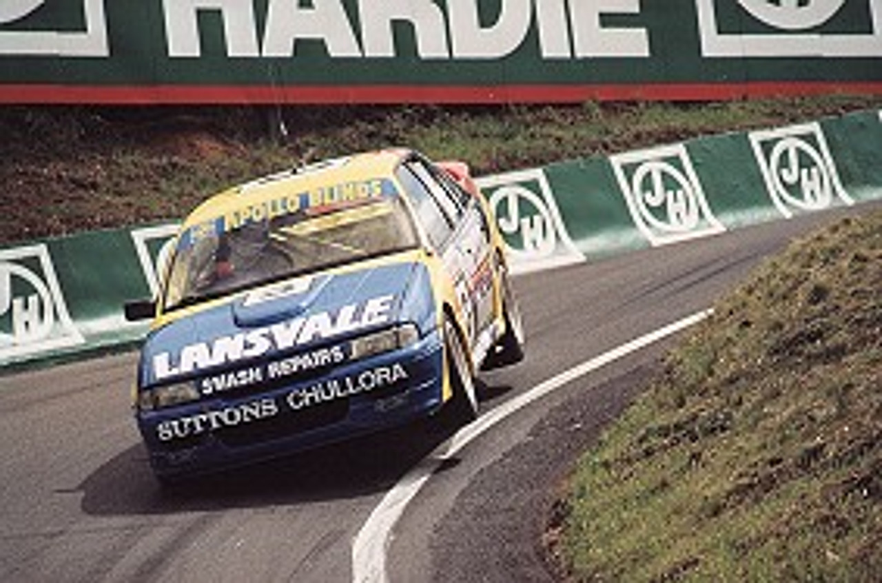 91715  -  S. Reed / T. Ashby   Bathurst 1992  Holden Commodore VN