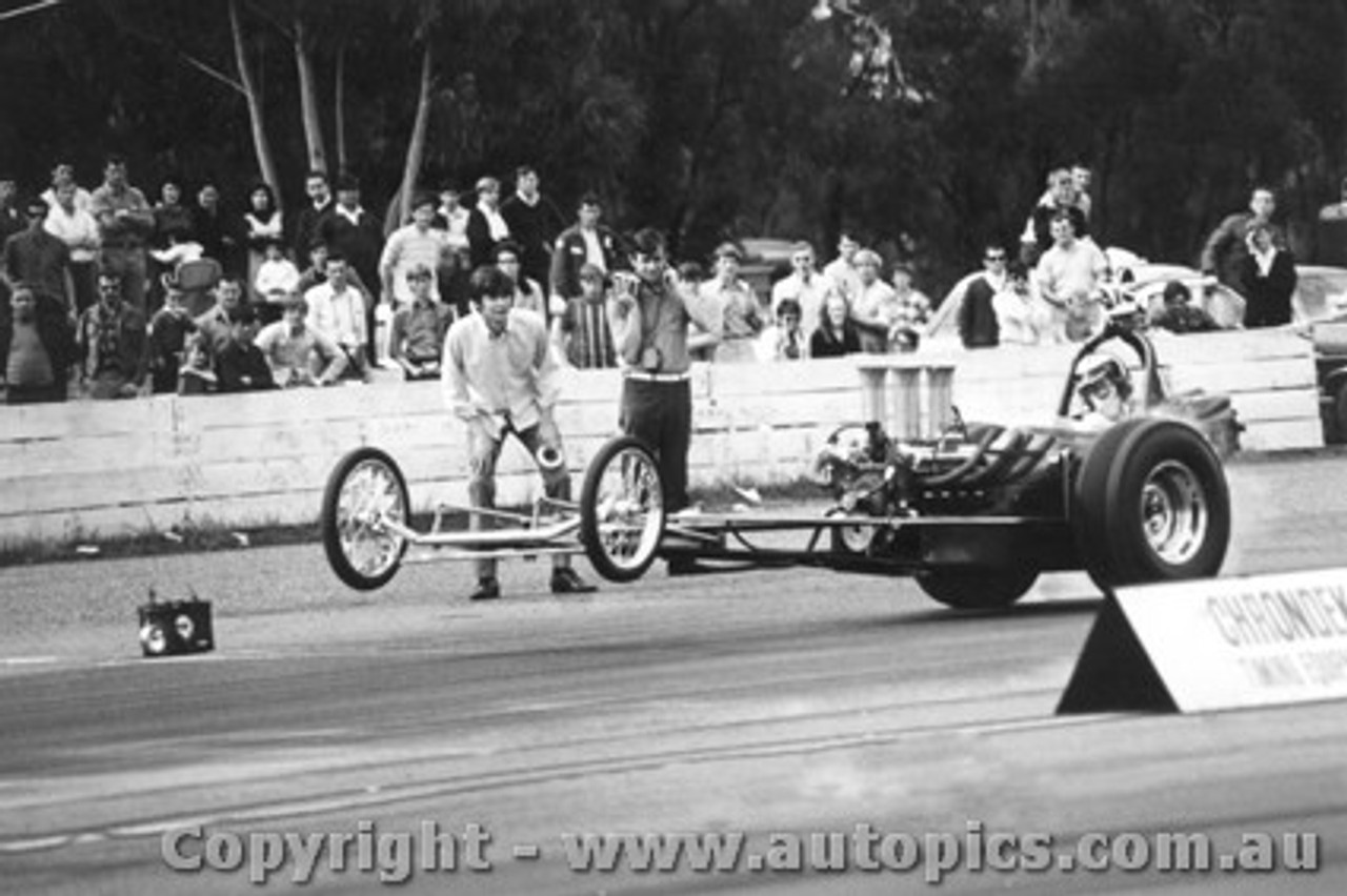 69901  -  Castlereagh Drags 1969 - Photographer David Blanch