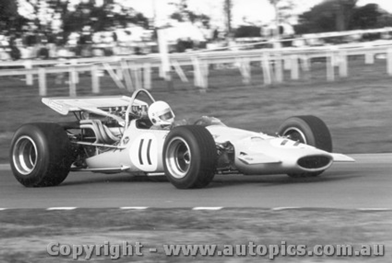 70623  -  Frank Matich   McLaren M10B   Warwick Farm 1969