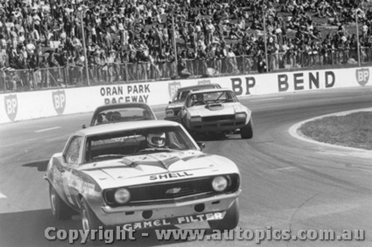 74018 - Jim Smith Chev Camaro Oran Park 1974