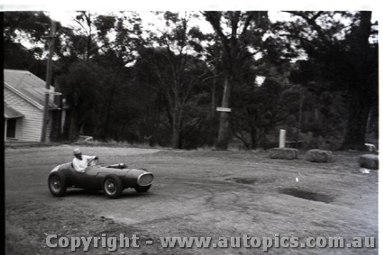 Hepburn Springs - All images from 1960 - Photographer Peter D'Abbs - Code HS60-23