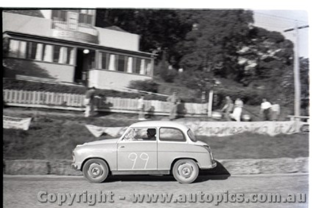 Hepburn Springs - All images from 1960 - Photographer Peter D'Abbs - Code HS60-35