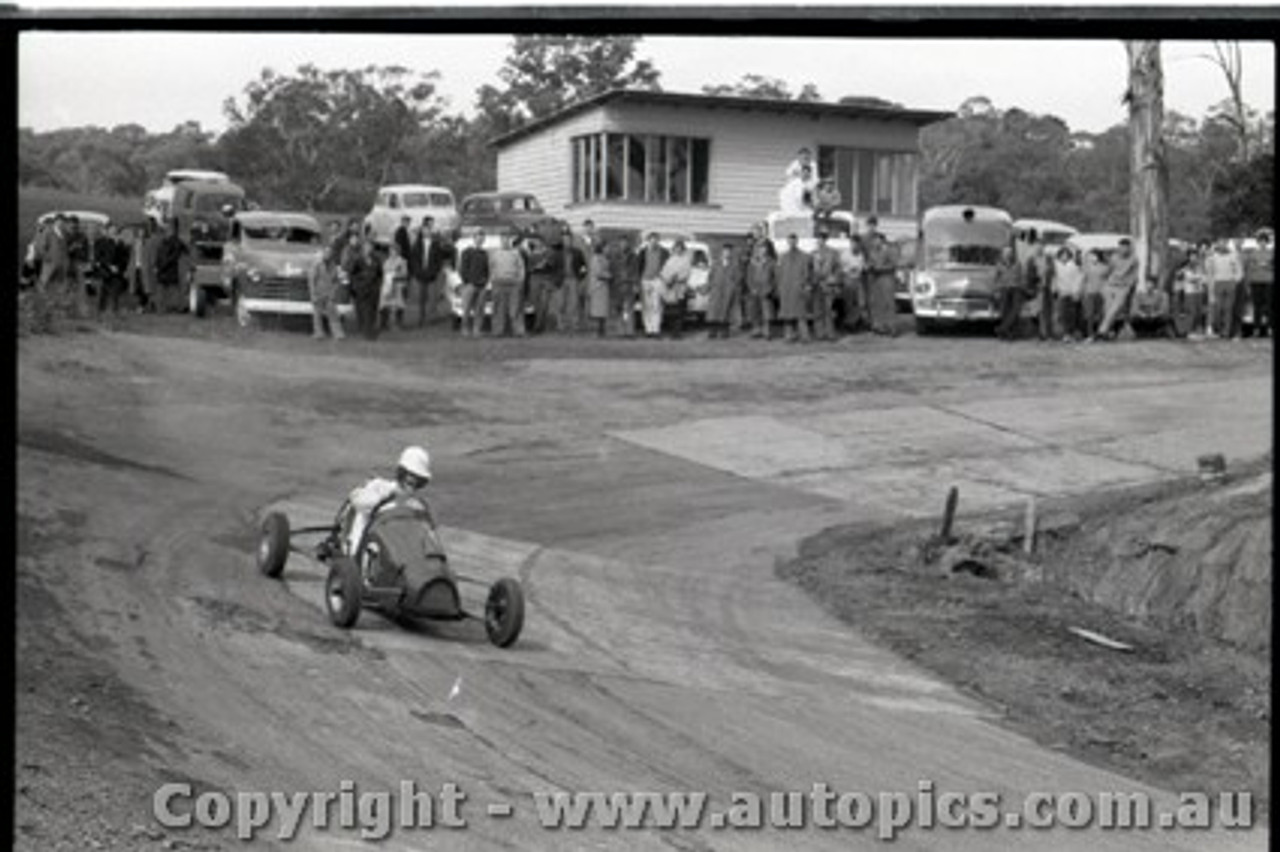 Hepburn Springs - All images from 1960 - Photographer Peter D'Abbs - Code HS60-60