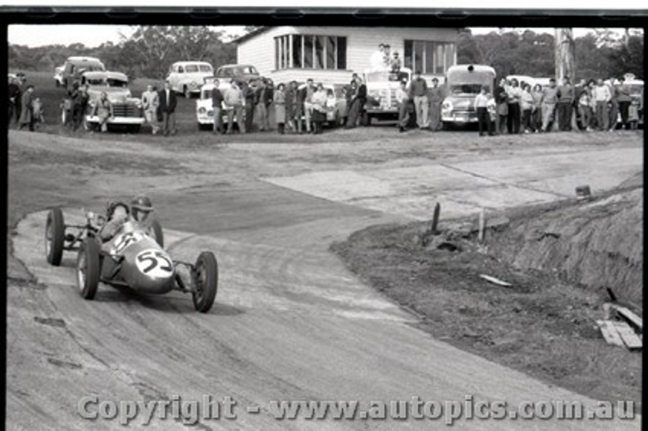 Hepburn Springs - All images from 1960 - Photographer Peter D'Abbs - Code HS60-62