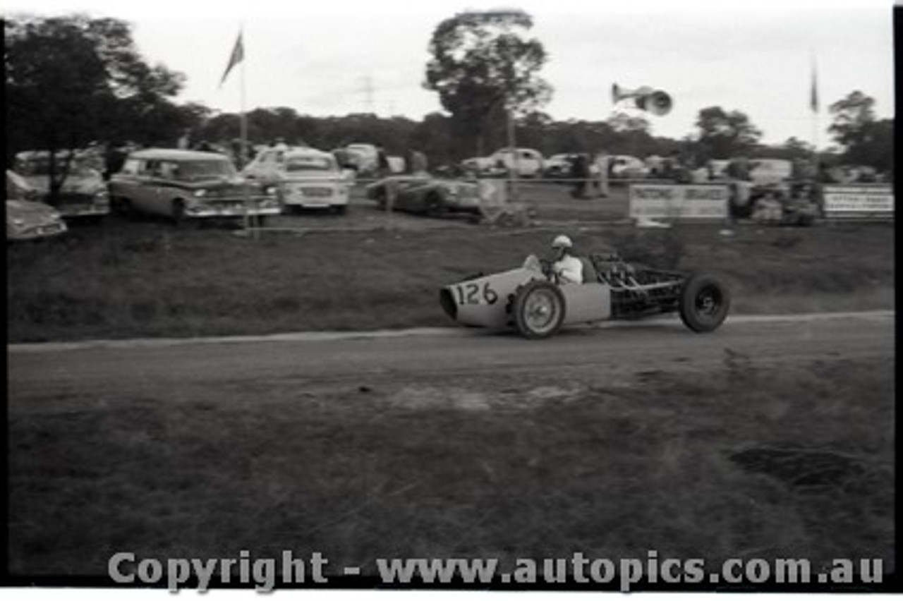 Hepburn Springs - All images from 1960 - Photographer Peter D'Abbs - Code HS60-93