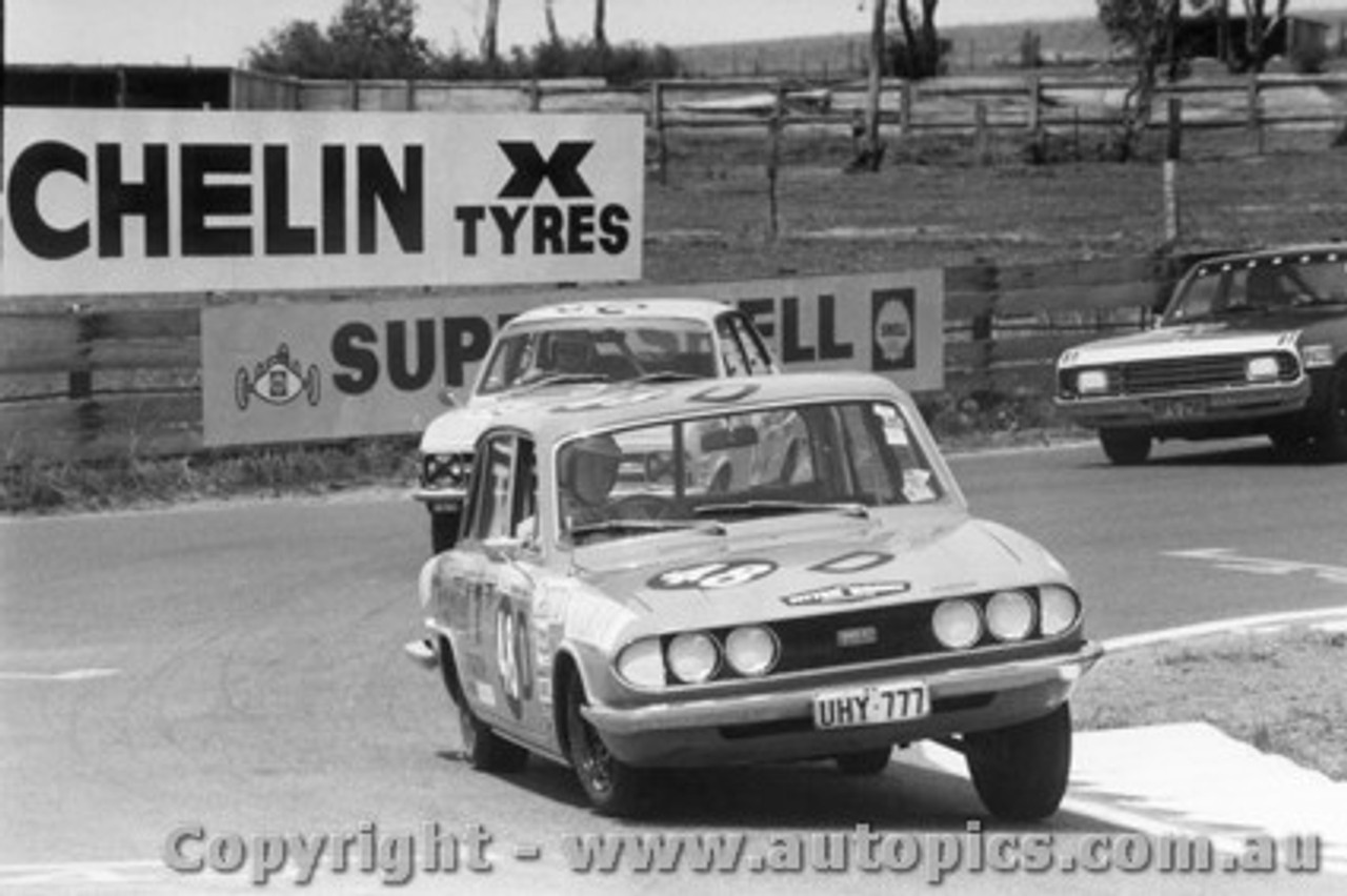 70712 - L Mc Leod - Triumph 2.5 PI  bathurst 1970