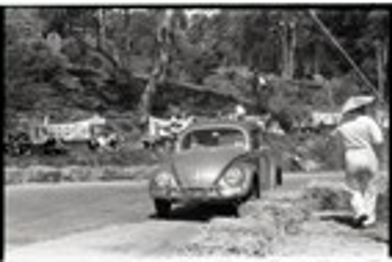 Hepburn Springs - All images from 1960 - Photographer Peter D'Abbs - Code HS60-96