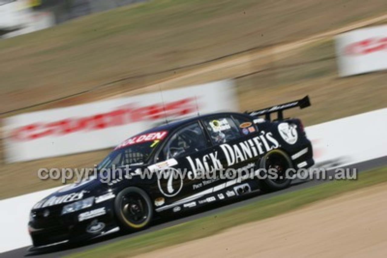 Super Cheap Auto 1000 Bathurst 8th October 2006 - Photographer Marshall Cass - Code 06-MC-B06-007