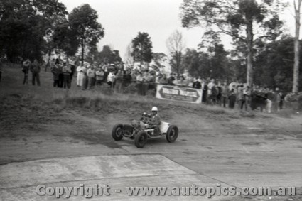 Hepburn Springs Hill Climb 1959 - Photographer Peter D'Abbs - Code 599003
