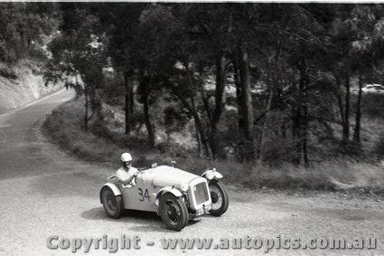 Hepburn Springs Hill Climb 1959 - Photographer Peter D'Abbs - Code 599016