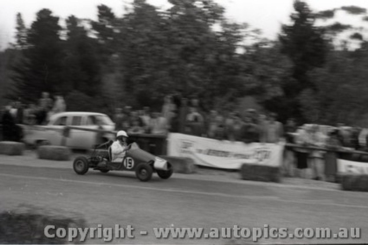 Hepburn Springs Hill Climb 1959 - Photographer Peter D'Abbs - Code 599106