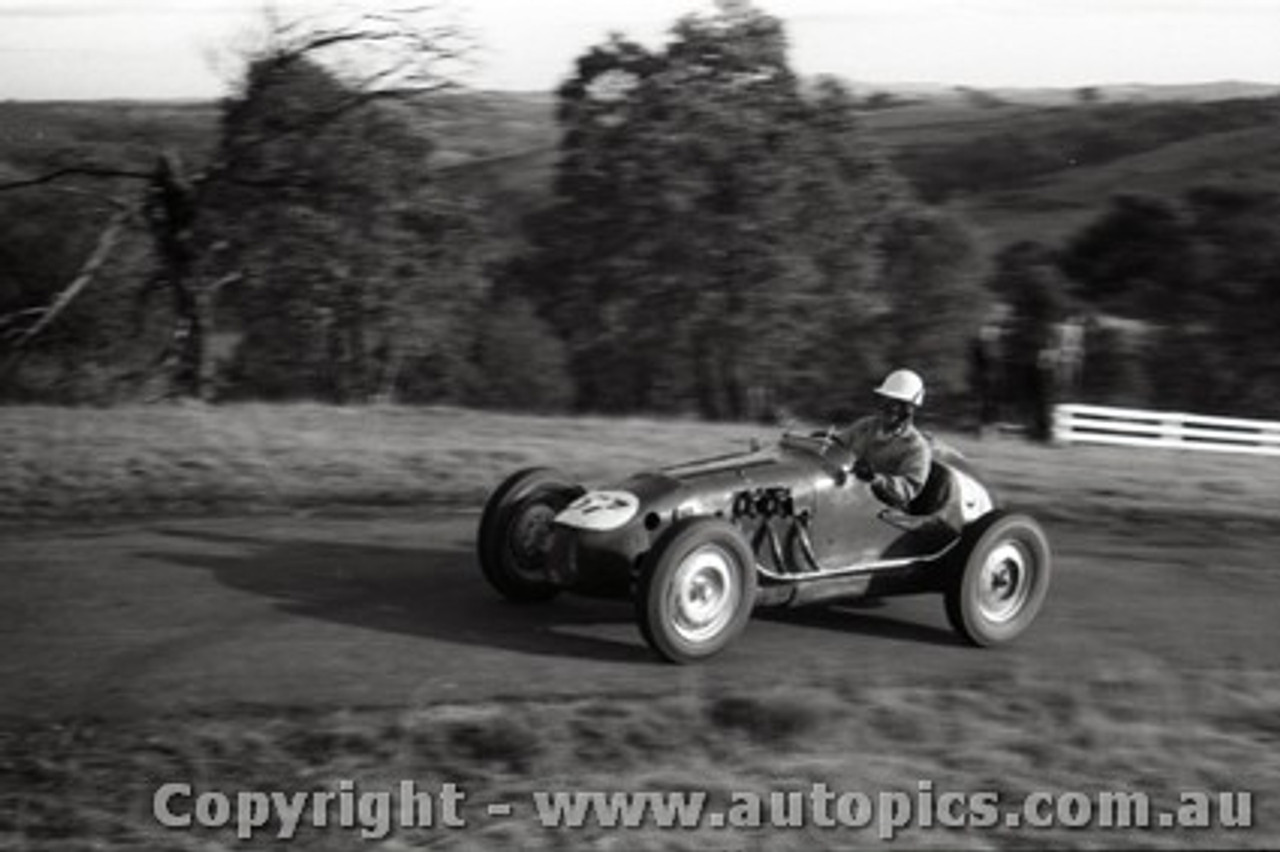 Rob Roy HillClimb 1959 - Photographer Peter D'Abbs - Code 599140