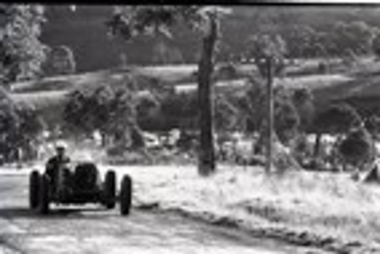 Rob Roy HillClimb 1959 - Photographer Peter D'Abbs - Code 599148