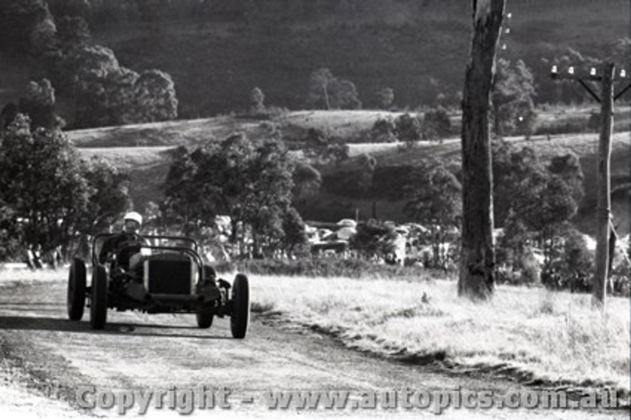 Rob Roy HillClimb 1959 - Photographer Peter D'Abbs - Code 599158