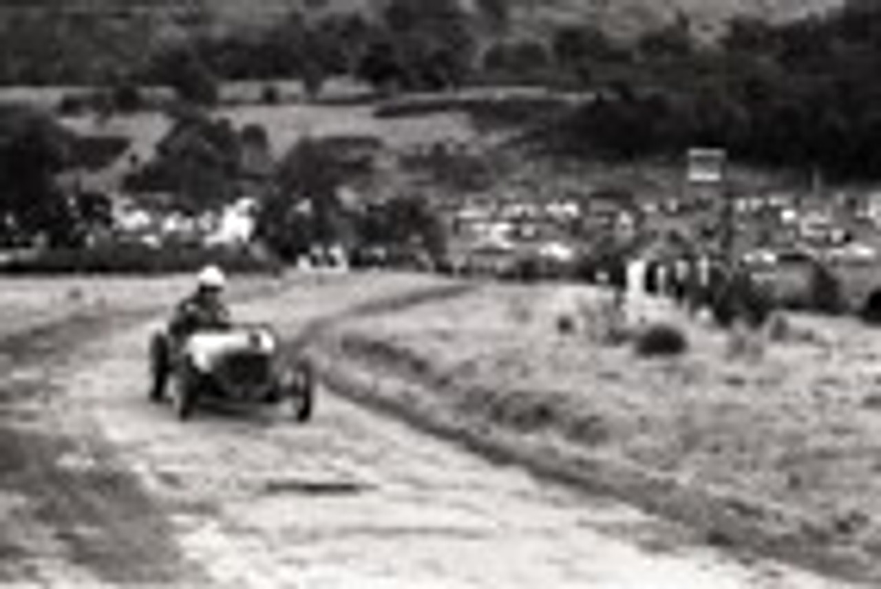 Rob Roy HillClimb 1959 - Photographer Peter D'Abbs - Code 599171