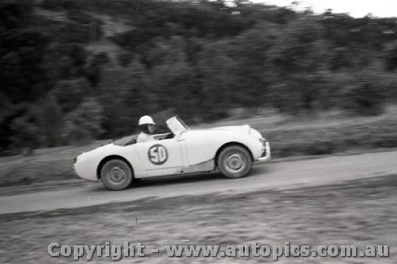 Rob Roy HillClimb 1959 - Photographer Peter D'Abbs - Code 599194