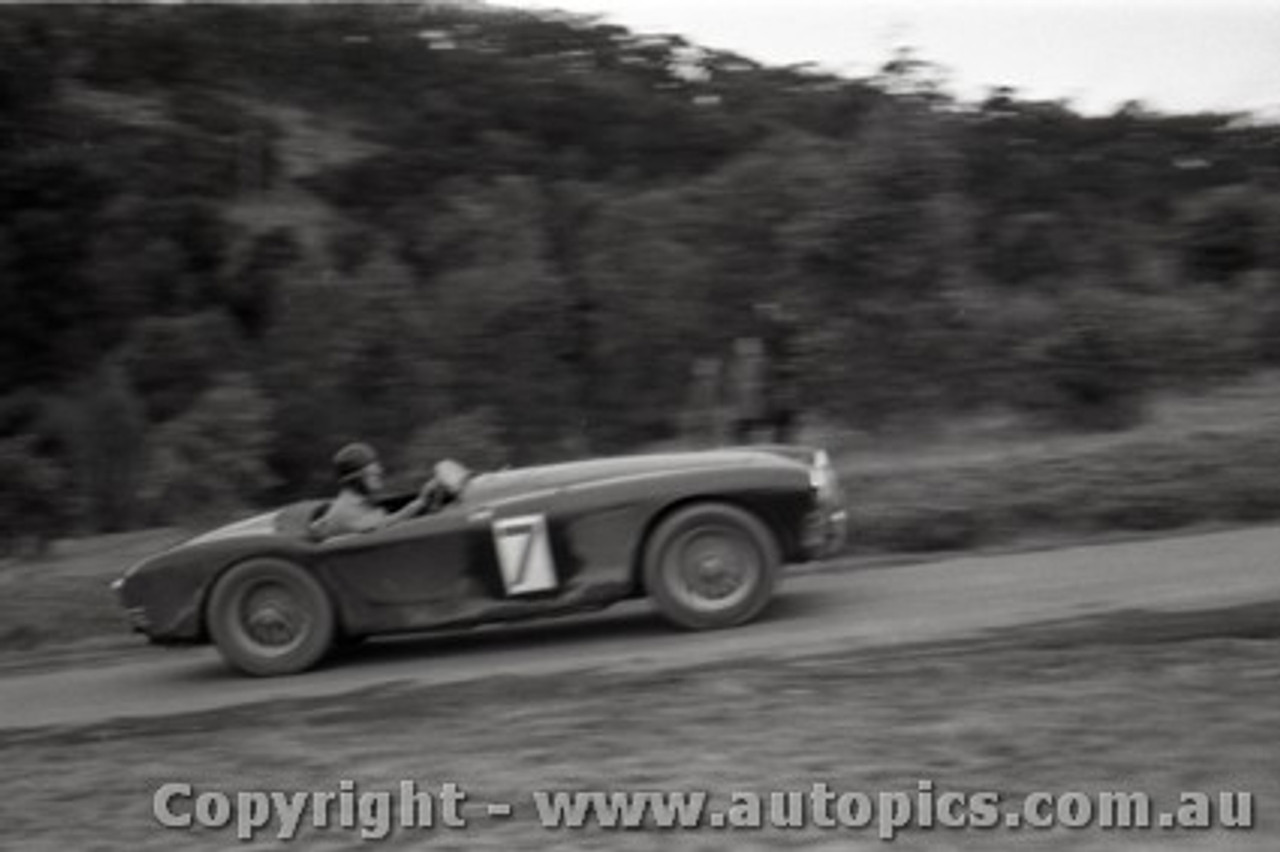 Rob Roy HillClimb 1959 - Photographer Peter D'Abbs - Code 599195