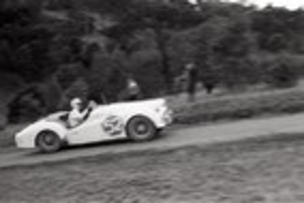 Rob Roy HillClimb 1959 - Photographer Peter D'Abbs - Code 599196