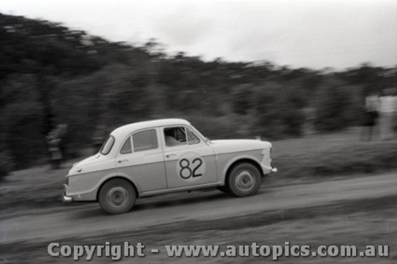 Rob Roy HillClimb 1959 - Photographer Peter D'Abbs - Code 599198